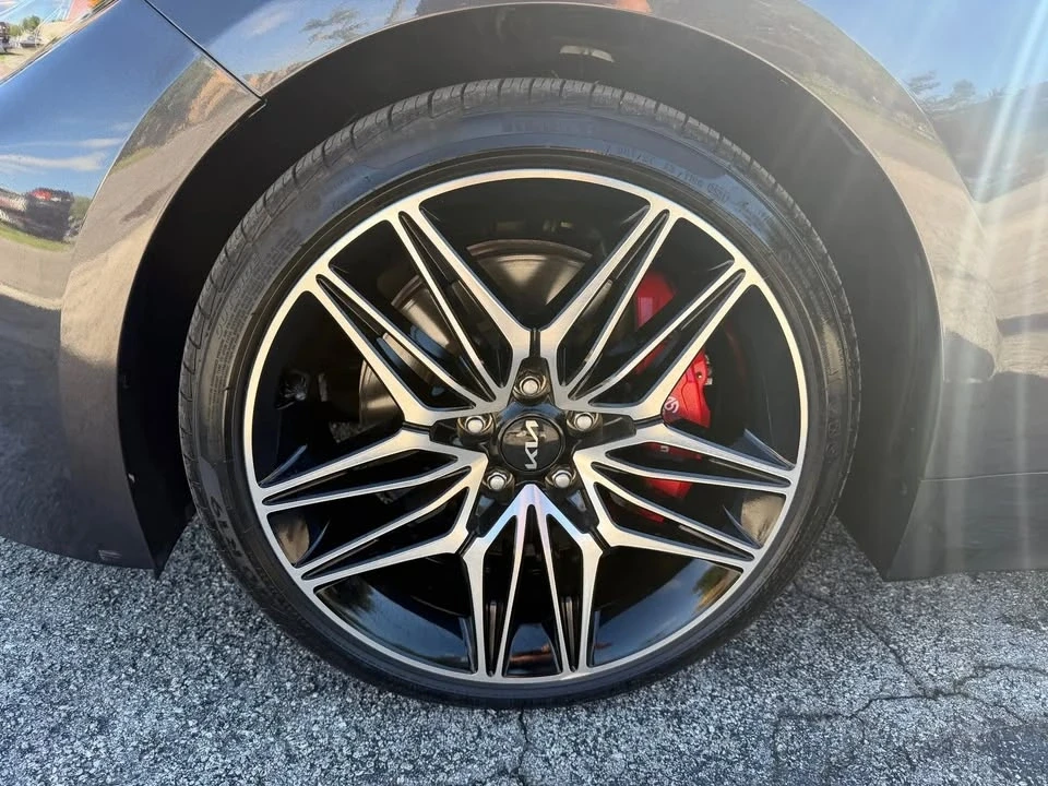 2023 Kia Stinger GT - Image 17 of 20