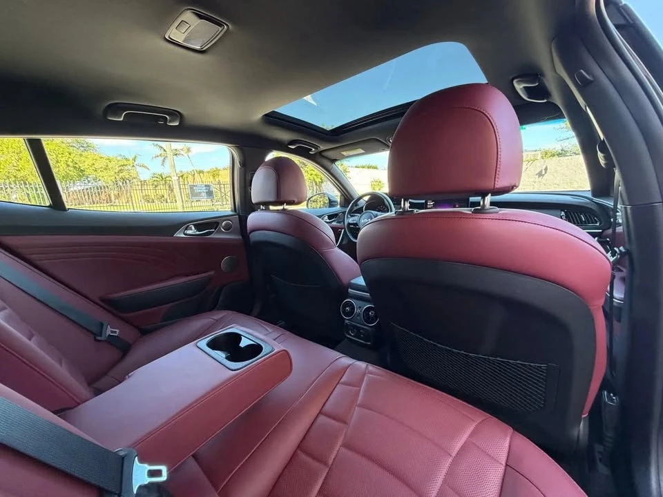 2023 Kia Stinger GT - Image 10 of 20