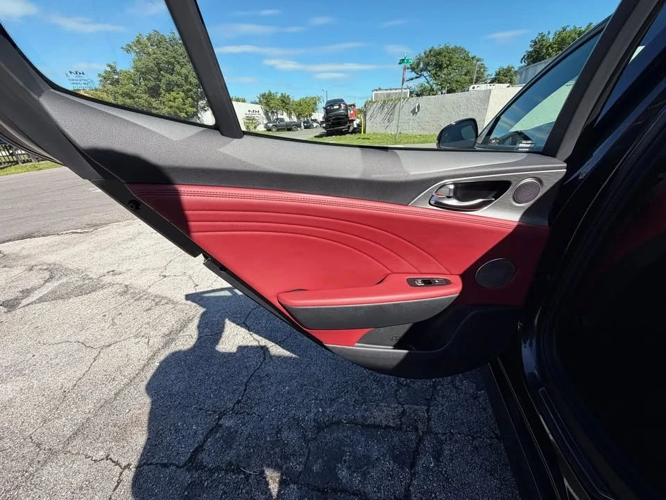 2023 Kia Stinger GT - Image 15 of 20