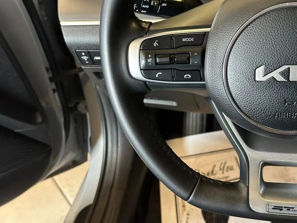 2023 Kia Optima/K5 - Image 10 of 20
