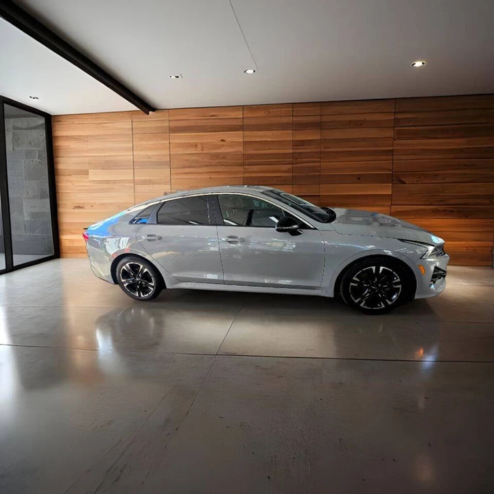 2023 Kia Optima/K5 - Image 2 of 19