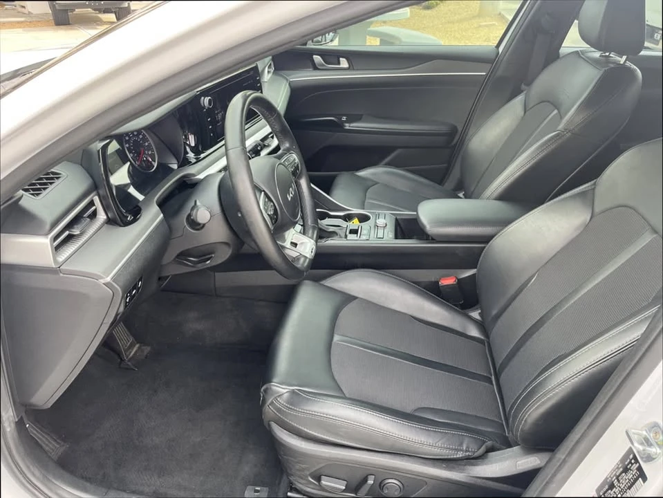 2023 Kia Optima/K5 - Image 7 of 18