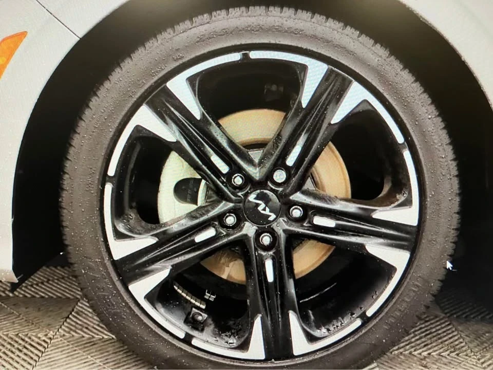 2023 Kia Optima/K5 - Image 4 of 10
