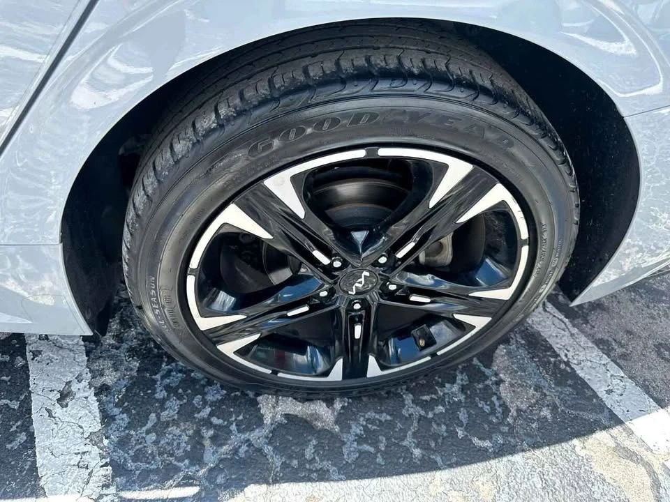 2023 Kia Optima/K5 - Image 8 of 13