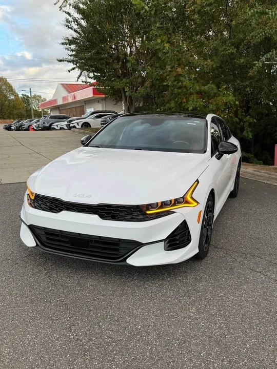 2023 Kia Optima/K5 - Image 2 of 16