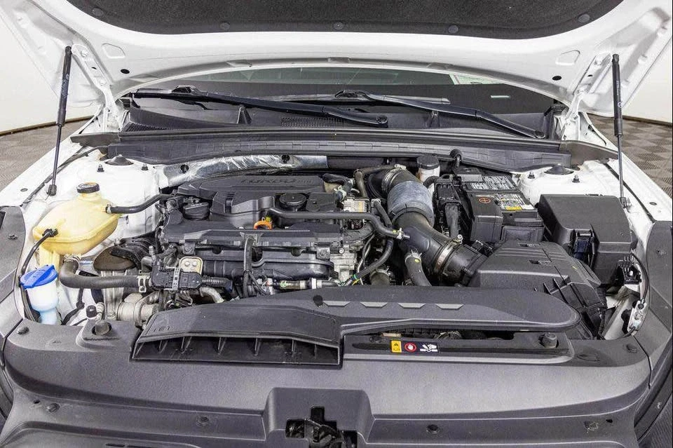 2023 Kia Optima/K5 - Image 17 of 18