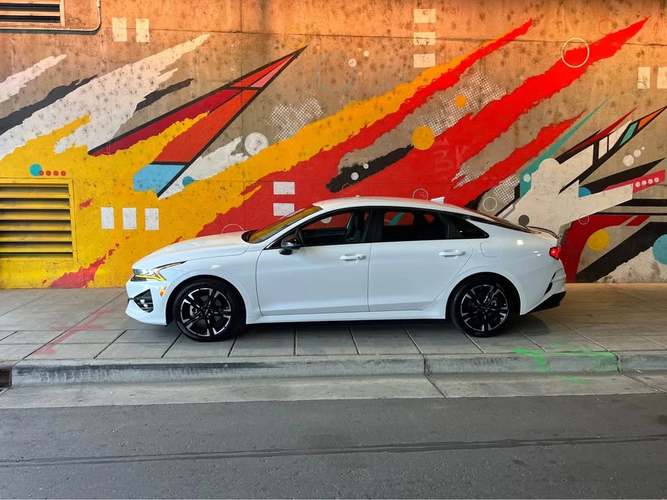 2023 Kia Optima/K5 - Image 2 of 19
