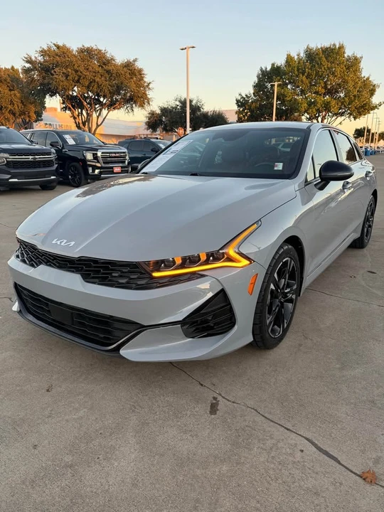 2023 Kia Optima/K5 - Image 3 of 15