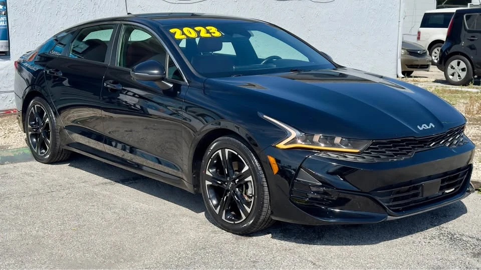 2023 Kia Optima/K5 - Image 3 of 20