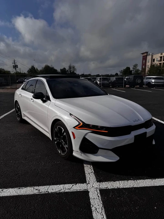 2023 Kia Optima/K5 - Image 2 of 14