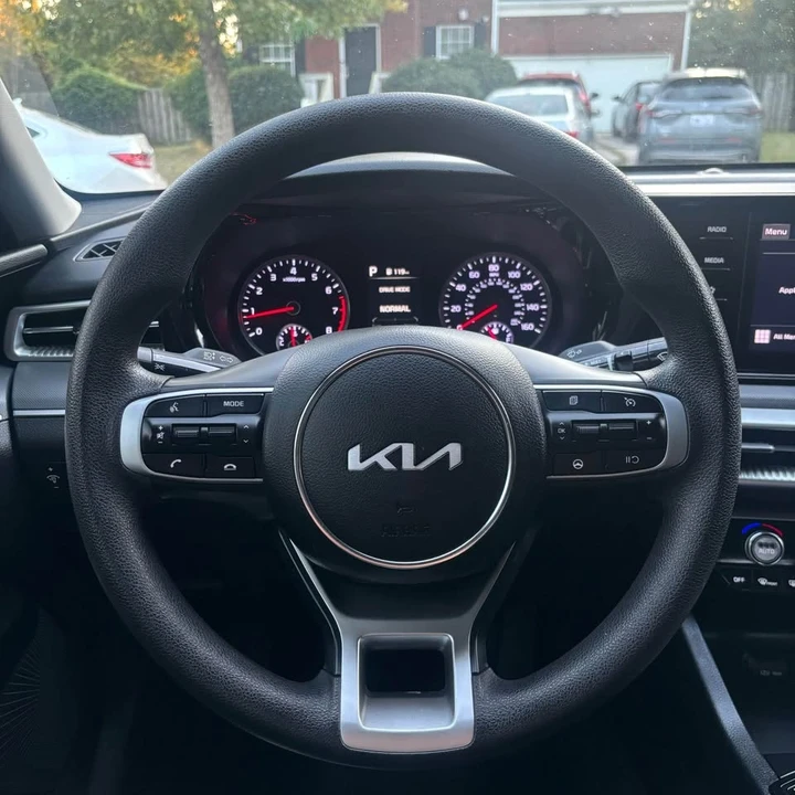 2023 Kia Optima/K5 - Image 6 of 16