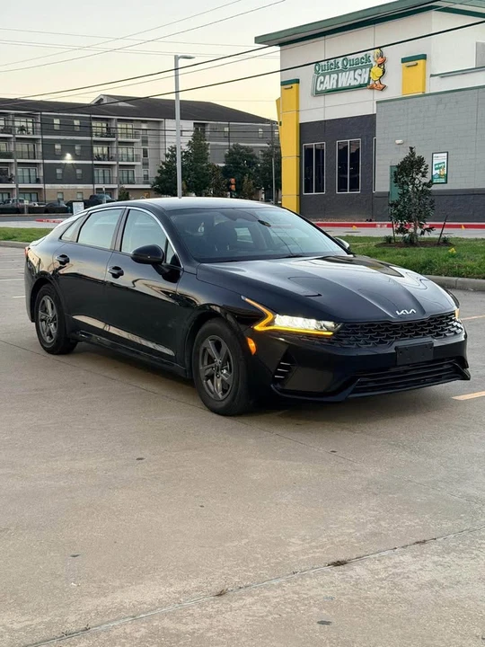 2023 Kia Optima/K5 - Image 4 of 16
