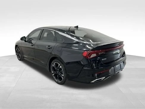2023 Kia Optima/K5 - Image 2 of 17