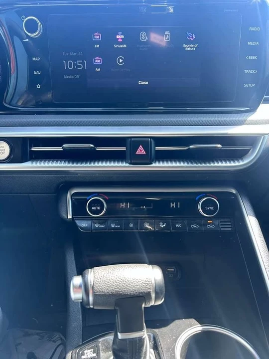 2023 Kia Optima/K5 - Image 10 of 13