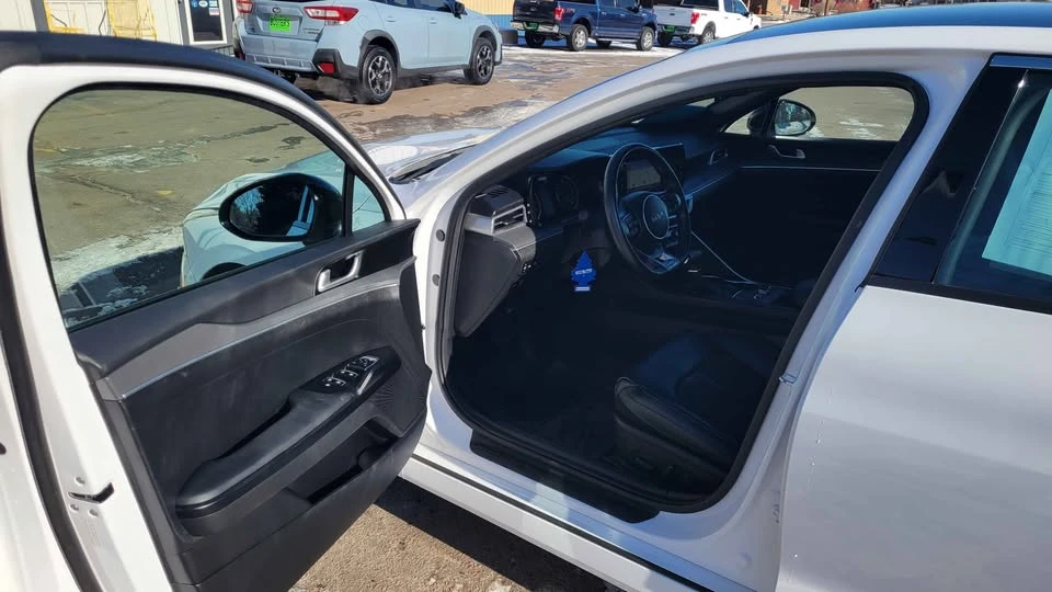 2023 Kia Optima/K5 - Image 6 of 6
