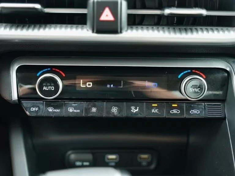 2023 Kia Optima/K5 - Image 11 of 13