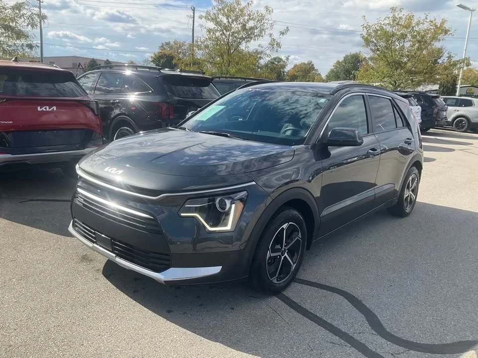 2023 Kia Niro - Image 7 of 8