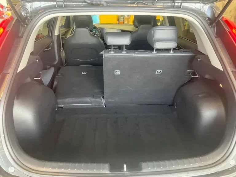 2023 Kia Niro - Image 2 of 8