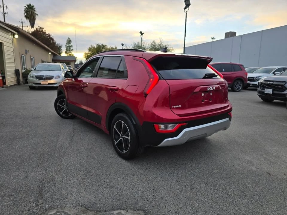 2023 Kia Niro - Image 13 of 19