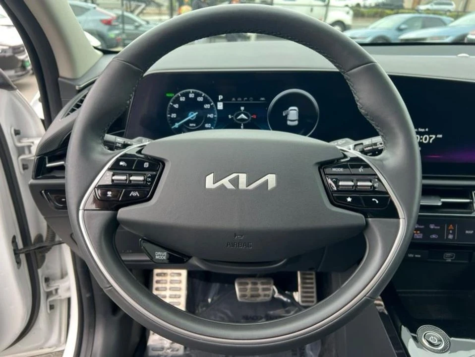 2023 Kia Niro - Image 12 of 20
