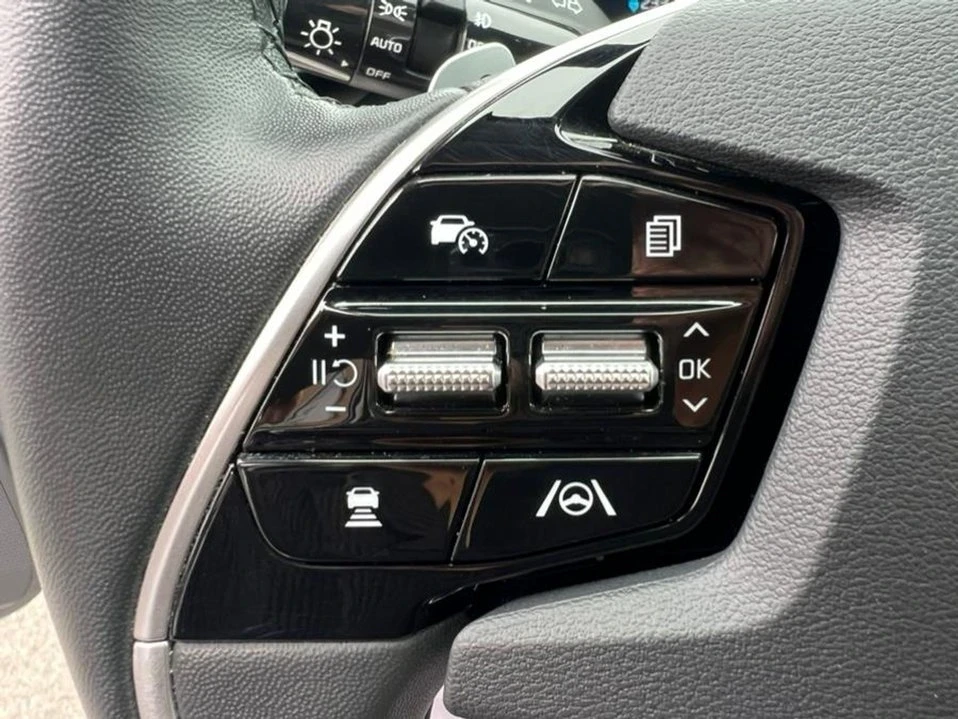 2023 Kia Niro - Image 10 of 20
