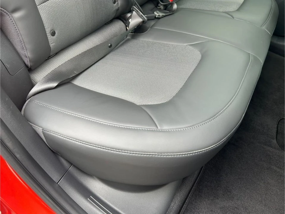 2023 Kia Niro - Image 13 of 20