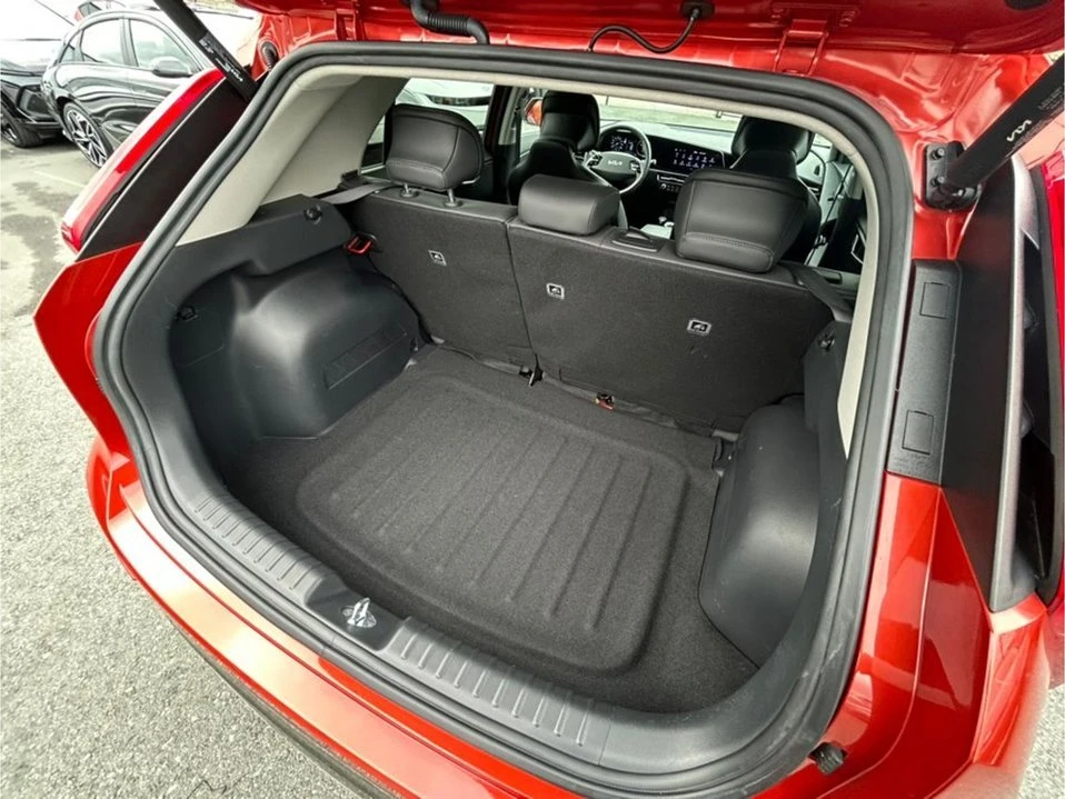 2023 Kia Niro - Image 10 of 20
