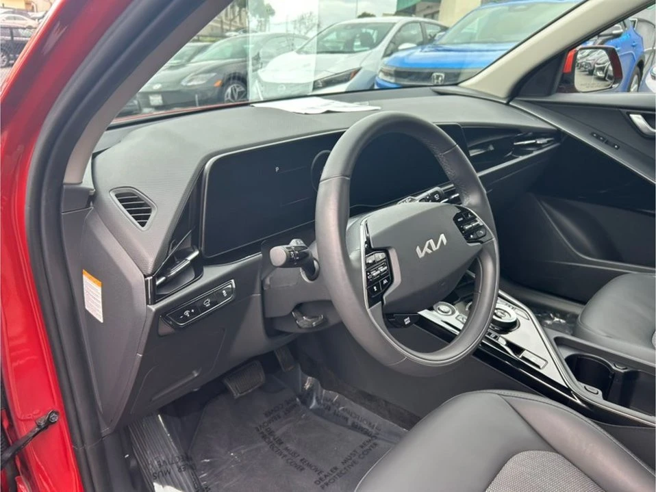 2023 Kia Niro - Image 4 of 20