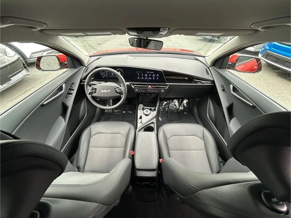 2023 Kia Niro - Image 14 of 20