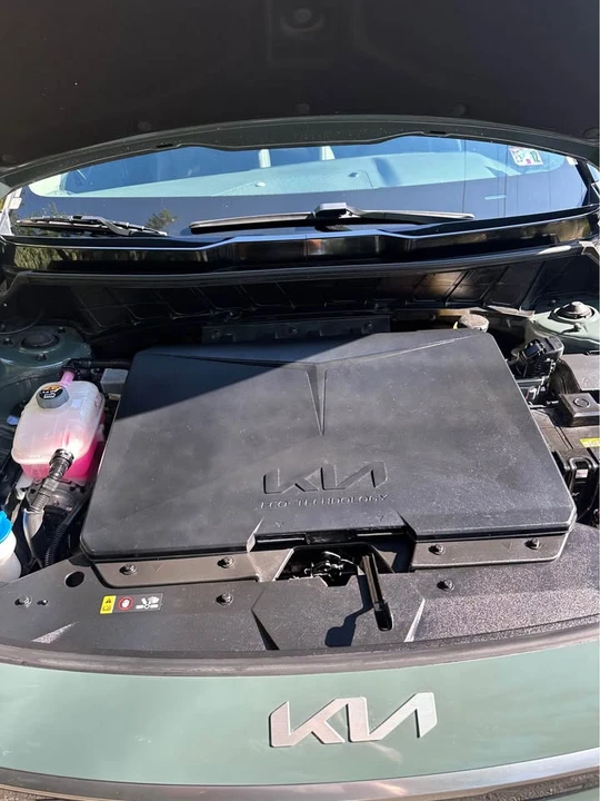 2023 Kia Niro - Image 11 of 14