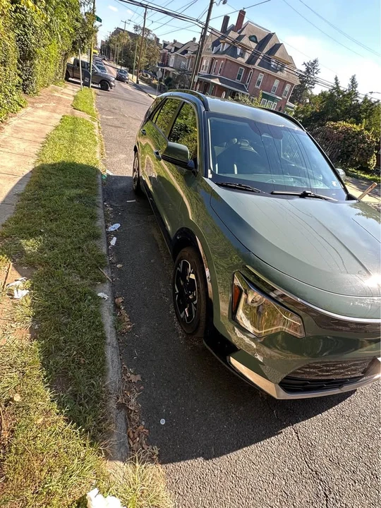 2023 Kia Niro - Image 5 of 14