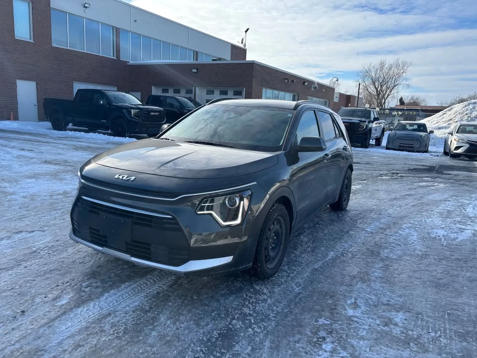 2023 Kia Niro - Image 3 of 12