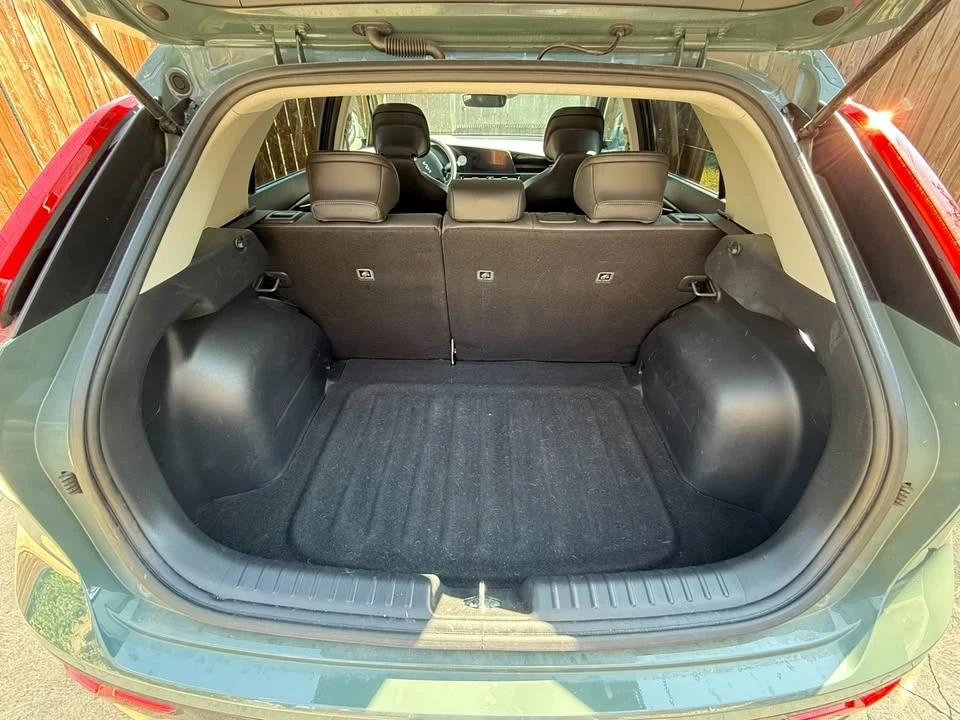 2023 Kia Niro - Image 7 of 13