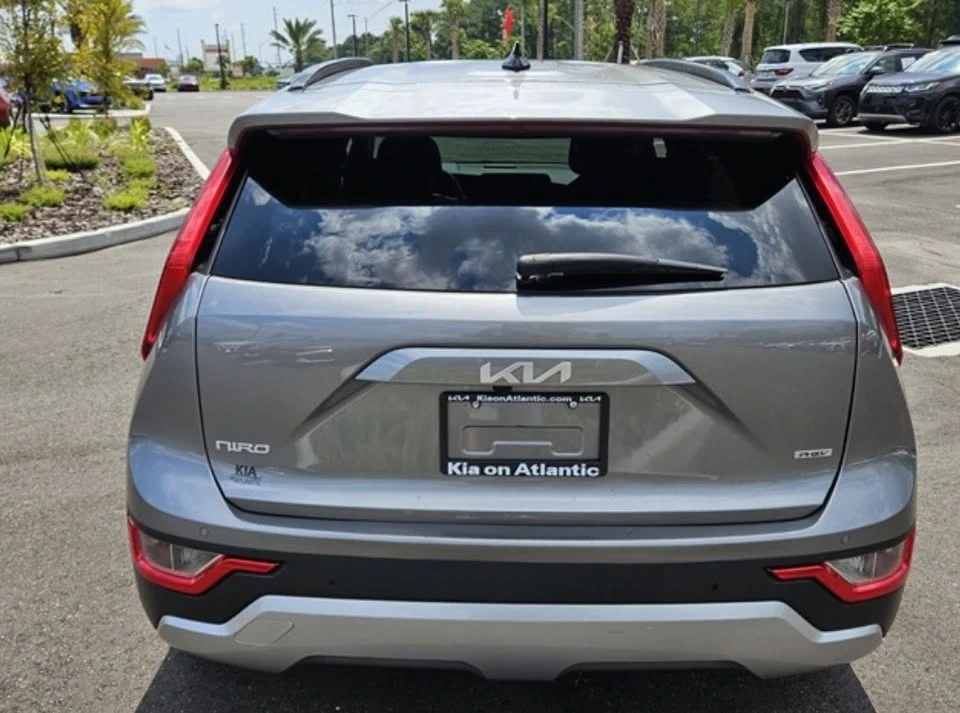 2023 Kia Niro - Image 4 of 11