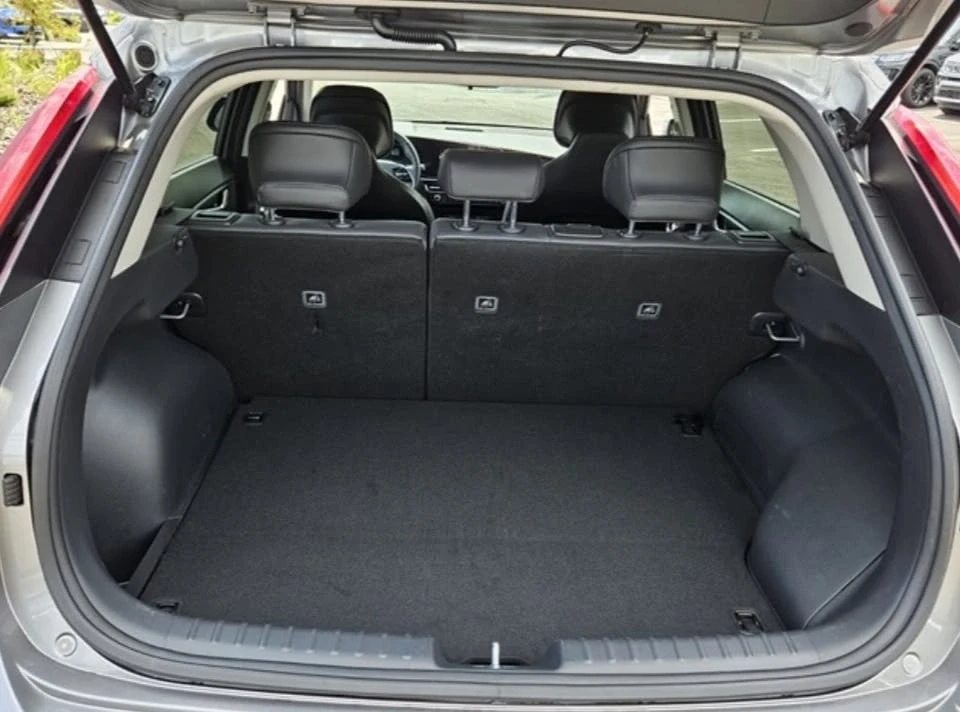 2023 Kia Niro - Image 10 of 11