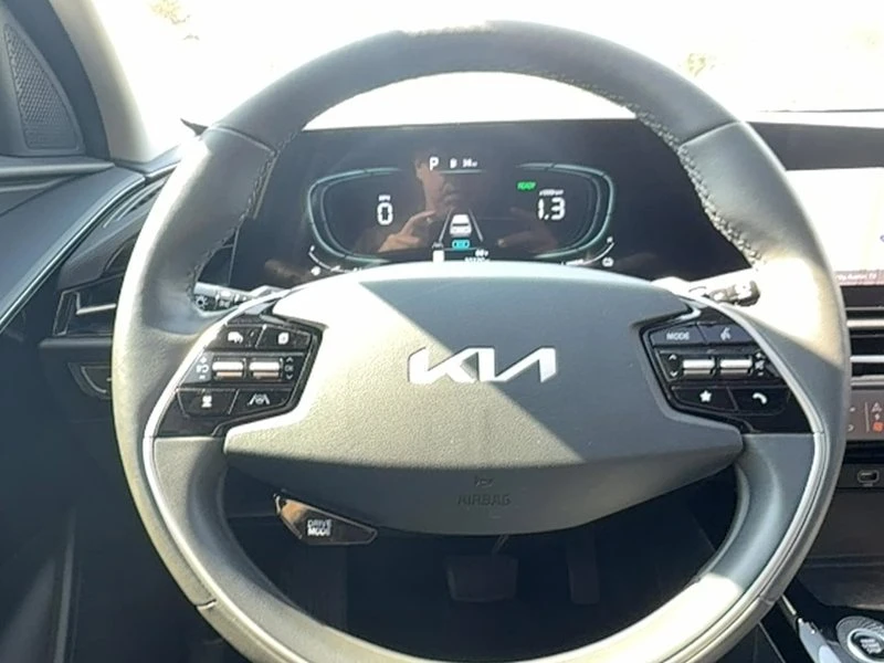2023 Kia Niro - Image 17 of 19