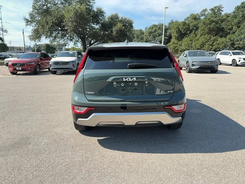 2023 Kia Niro - Image 4 of 19