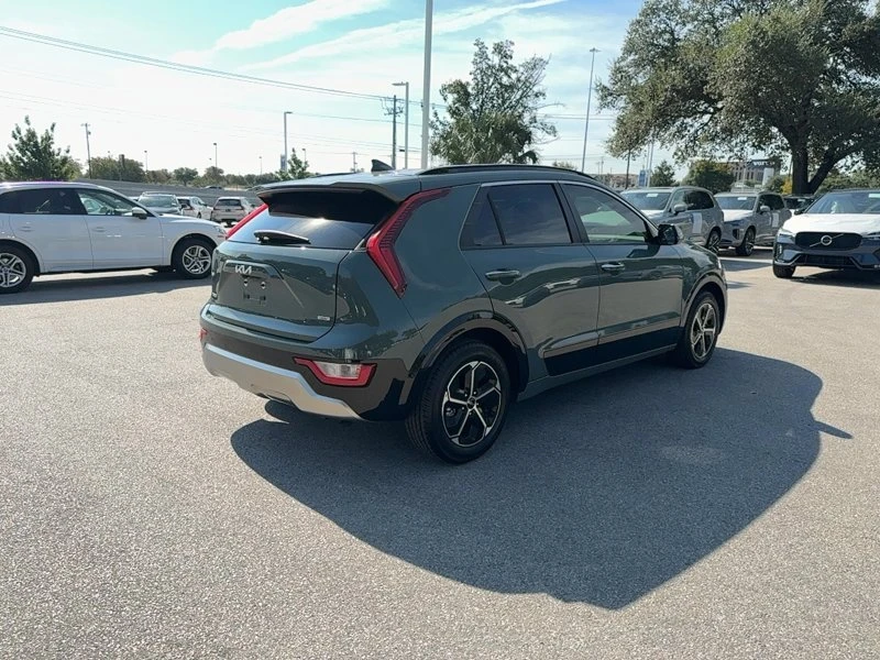 2023 Kia Niro - Image 5 of 19