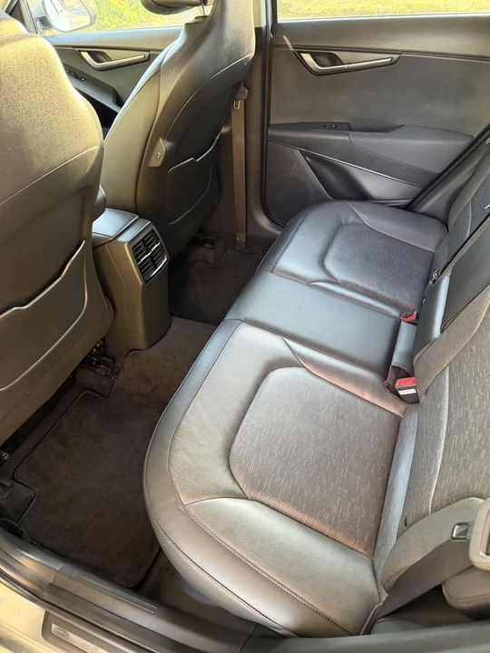 2023 Kia Niro - Image 8 of 12