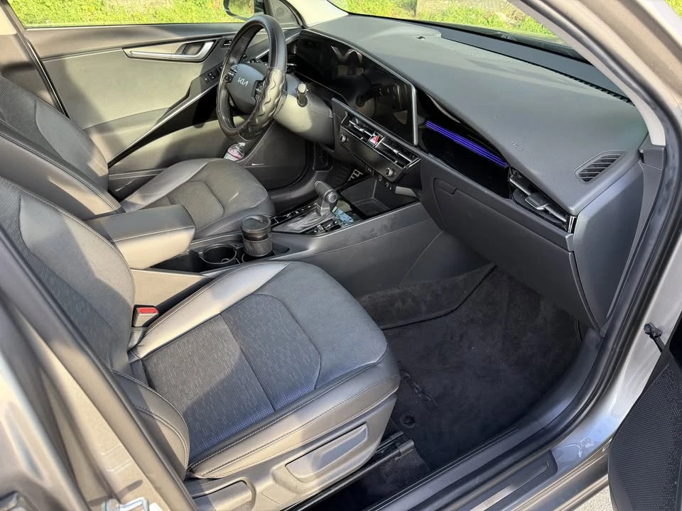 2023 Kia Niro - Image 7 of 12