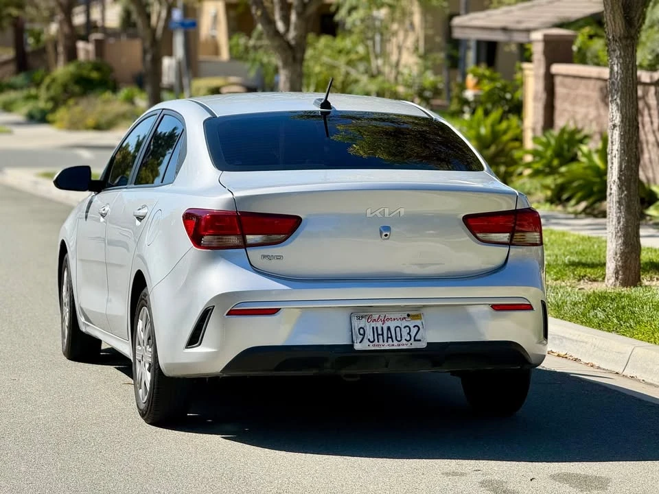 2023 Kia Rio - Image 4 of 8