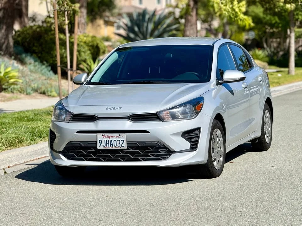 2023 Kia Rio - Image 2 of 8