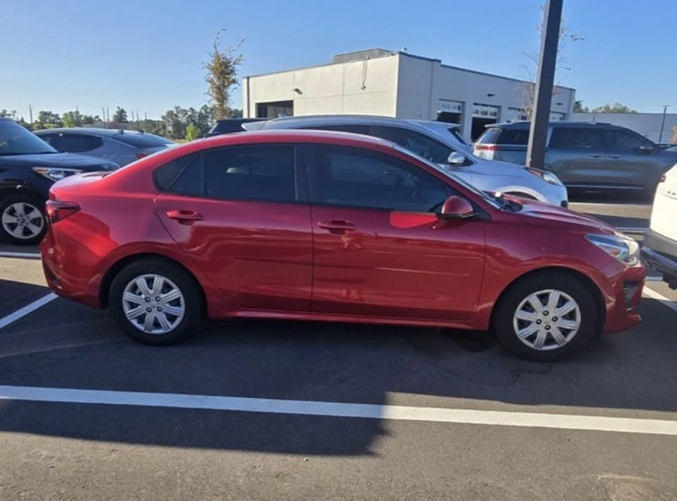 2023 Kia Rio - Image 2 of 4