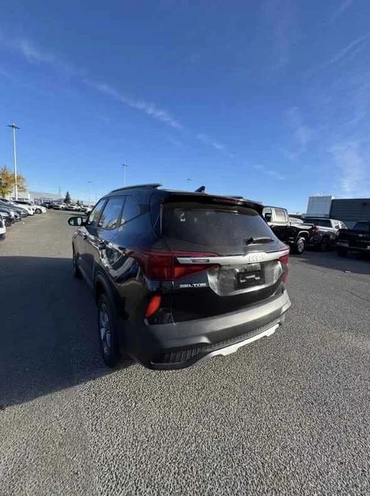 2023 Kia Seltos - Image 3 of 5