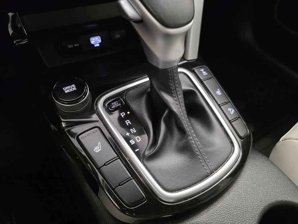 2023 Kia Seltos - Image 14 of 19