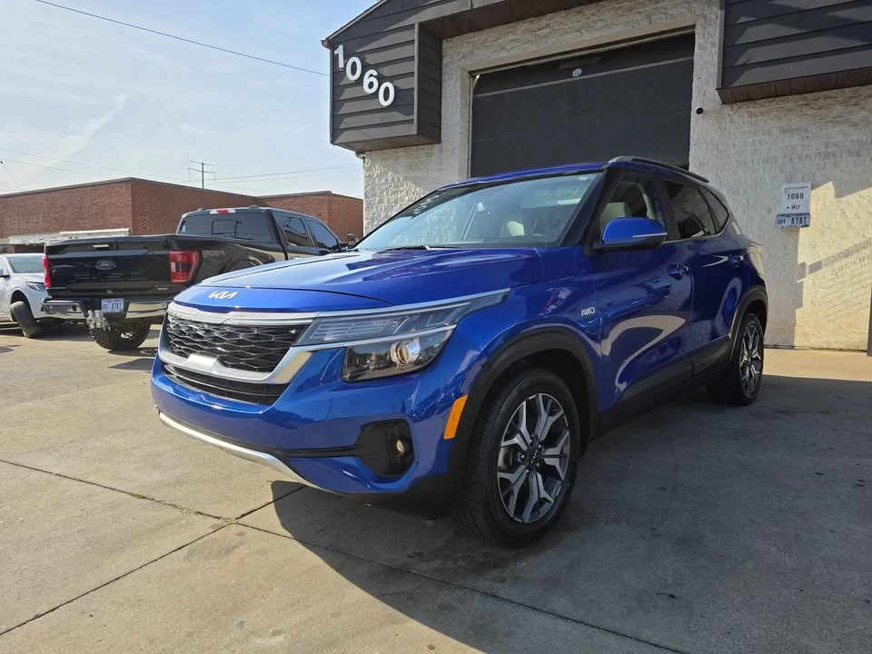 2023 Kia Seltos - Image 3 of 19