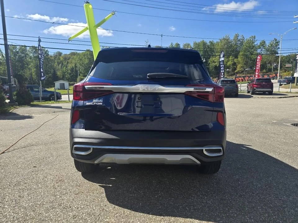 2023 Kia Seltos - Image 8 of 13