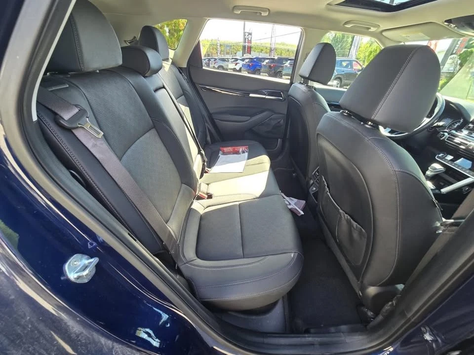 2023 Kia Seltos - Image 11 of 13