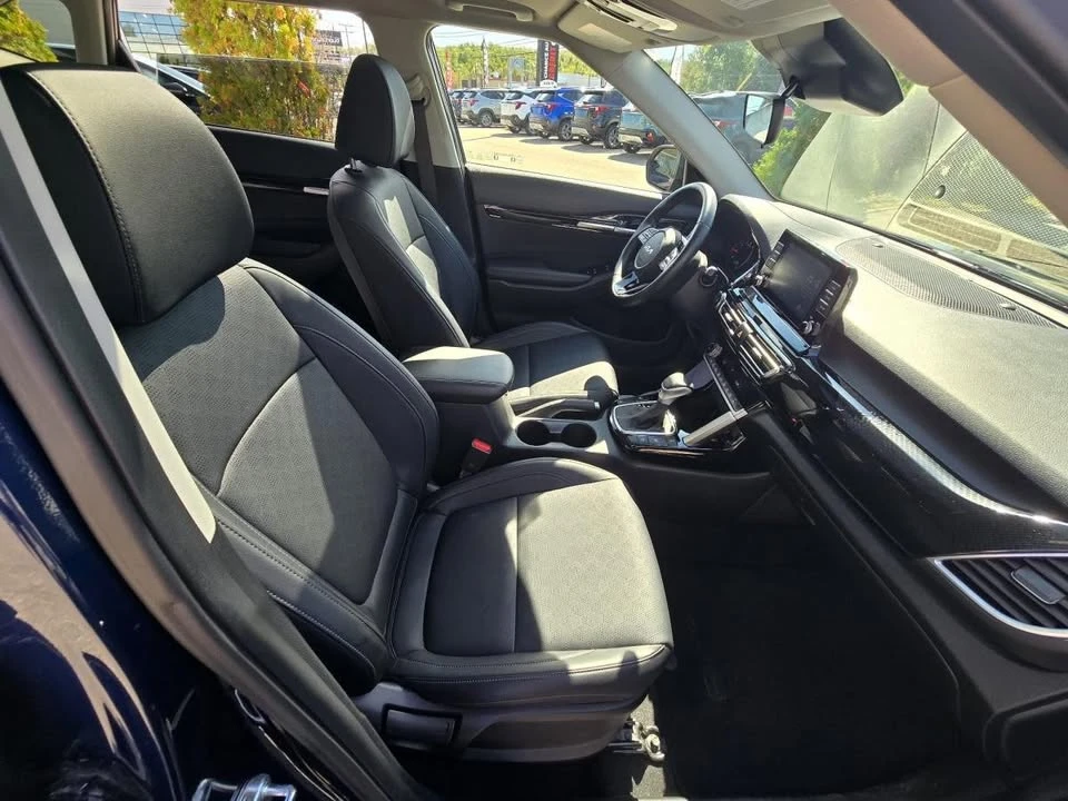 2023 Kia Seltos - Image 10 of 13