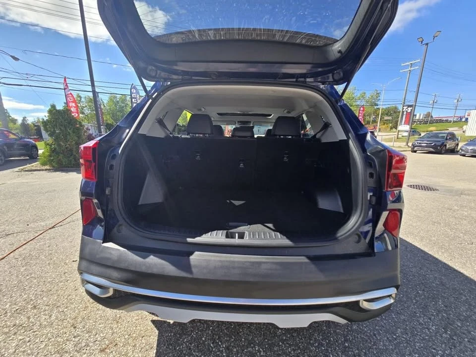 2023 Kia Seltos - Image 9 of 13